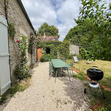 Hébergement de vacances Le Jardin D'aimee By La Boite En *